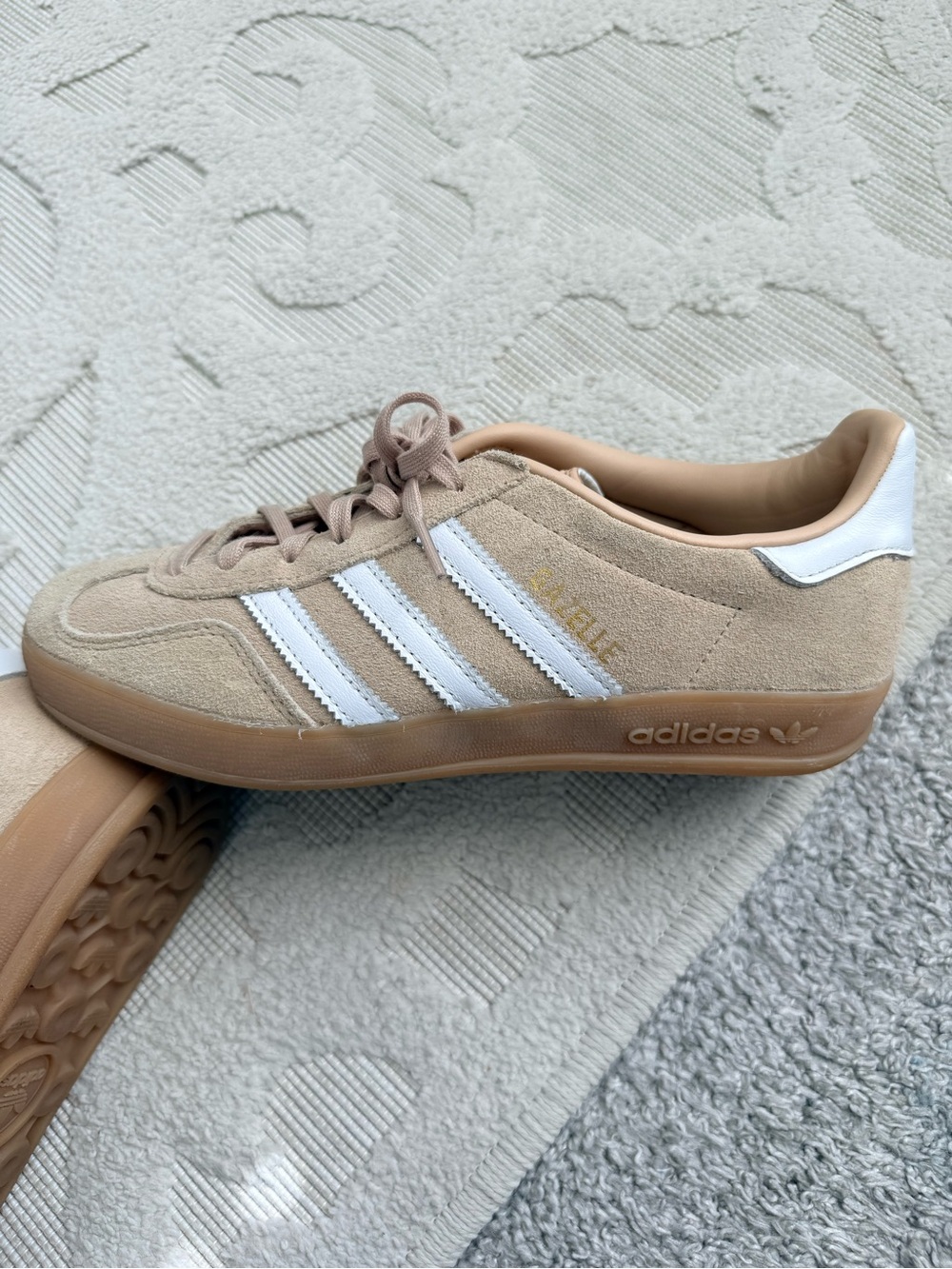 Adidas Gazelle Women's Beige Suede Sneakers 7 - Picture 4 of 7